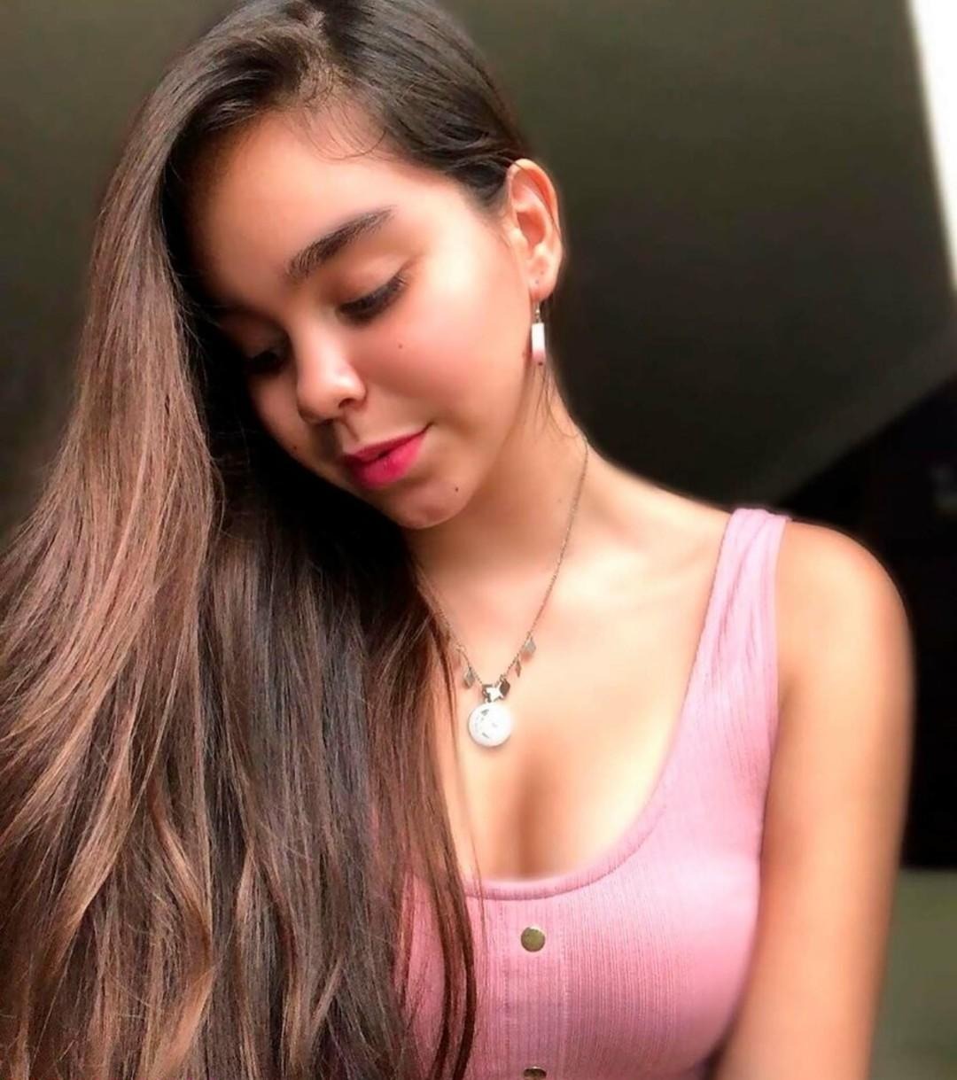 Photo full Alexia Guerra